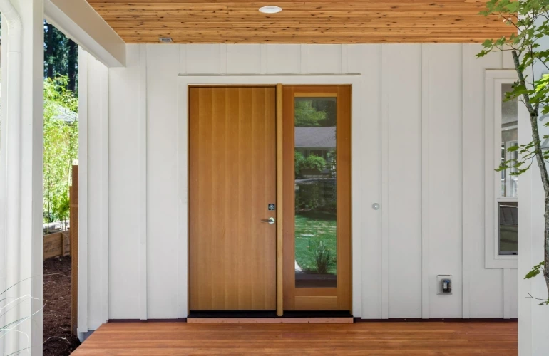 drewniane drzwi zewnętrzne